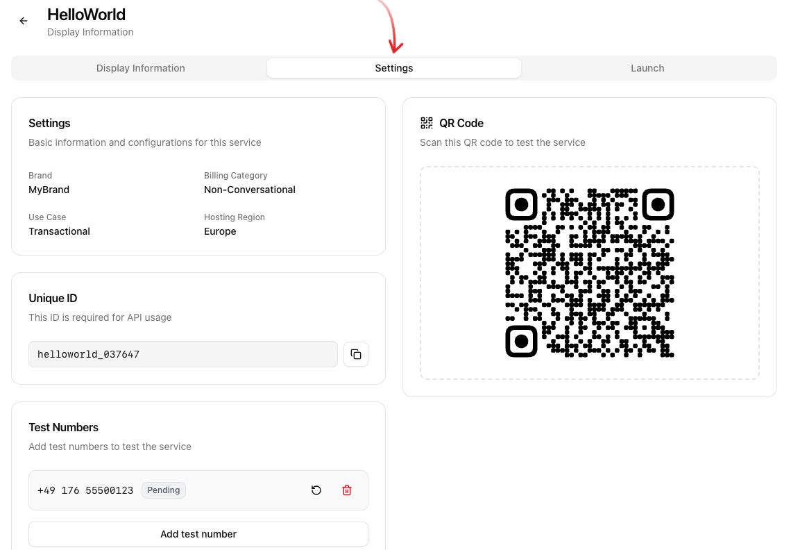 RCS-Service mit einem Pfeil auf den Reiter Einstellungen; darunter die Übersicht zu Marke, Abrechnungskategorie und Anwendungsfall, ein QR-Code zum Testen, die eindeutige Service-ID und der Bereich Testnummern