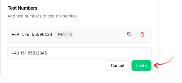 Bereich Testnummern mit einer bereits eingeladenen Nummer im Status "Pending", einem Eingabefeld für eine weitere Rufnummer sowie einem Pfeil auf den Button "Einladen"