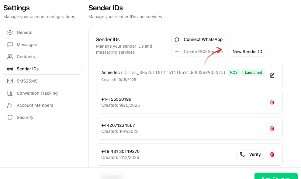 Seite Einstellungen -> Absenderkennungen mit Acme-Inc-RCS-Sender, mehreren Rufnummern und Pfeil auf den Neue-Absenderkennung-Button